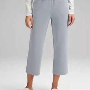 Lululemon High-Rise Straight-Leg Cropped Pant